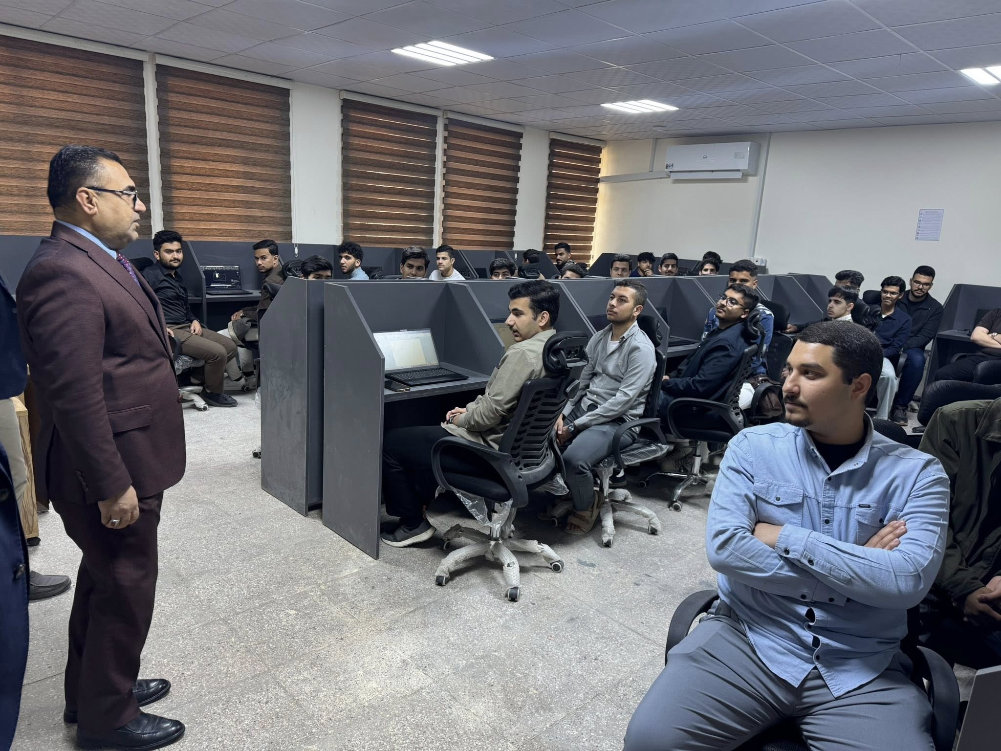 مباشرة الطلبة مع انطلاق الفصل الدراسي الثاني